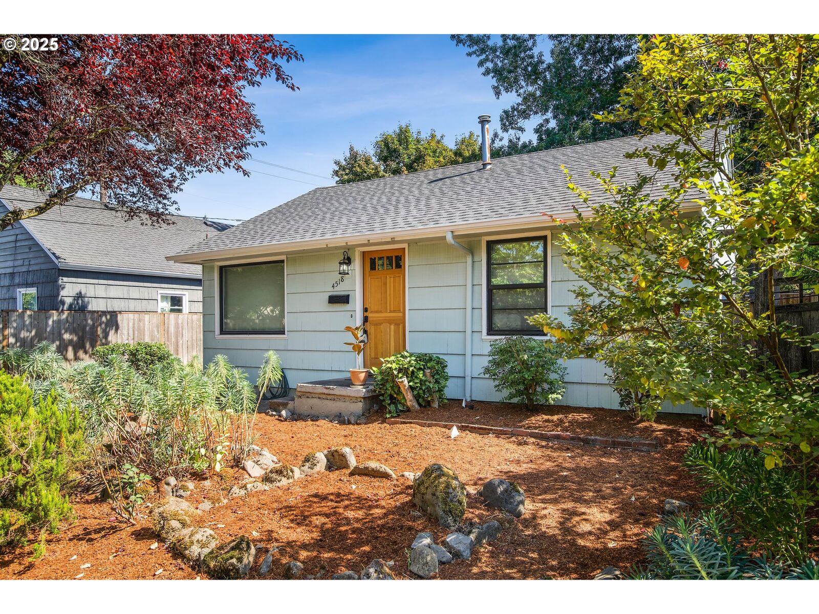 Property Photo:  4518 SE 37th Ave  OR 97202 