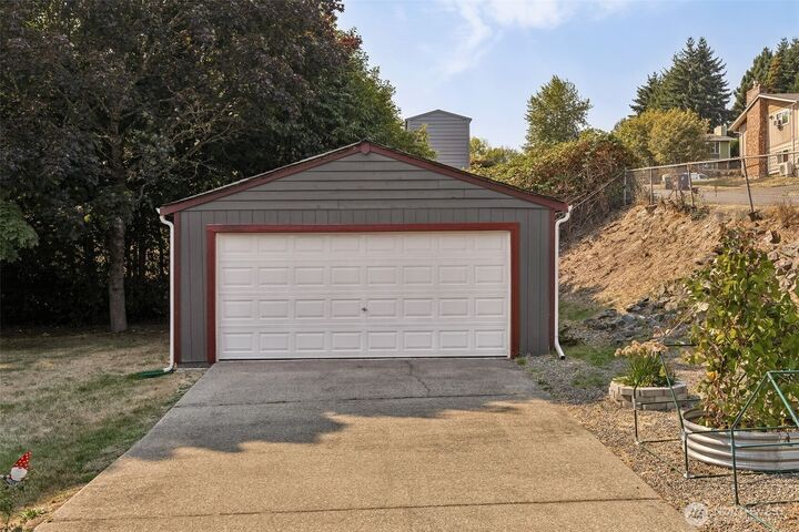 Property Photo:  5802 S Mullen Street  WA 98409 