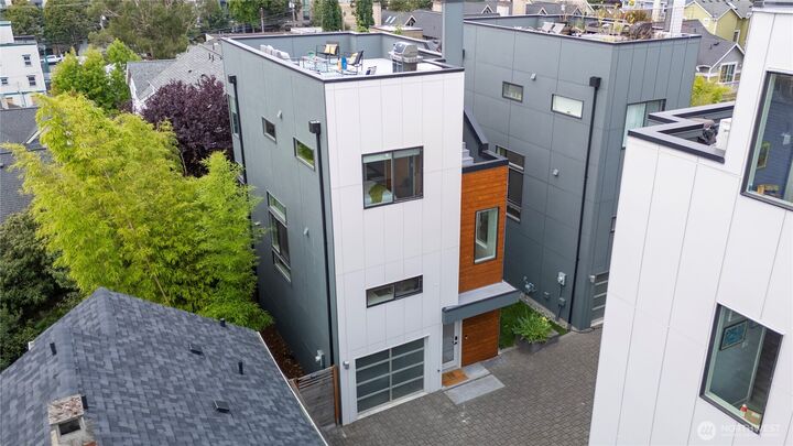 Property Photo: 3807 Ashworth Avenue N WA 98103