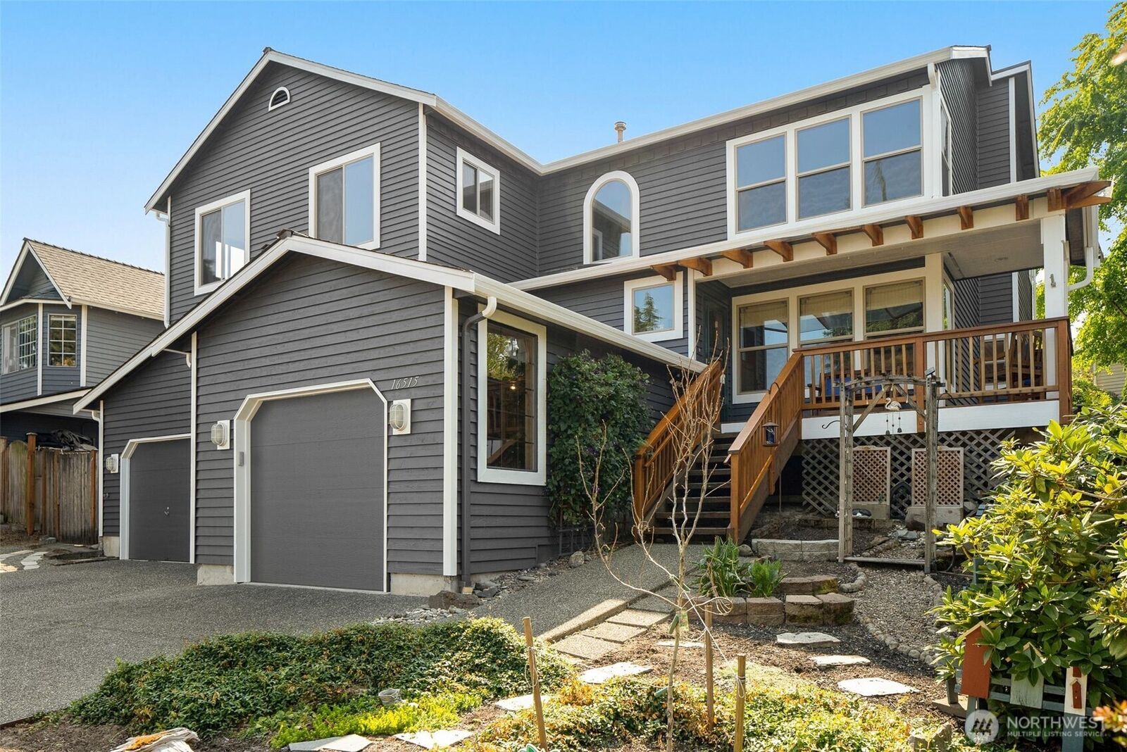 Property Photo: 16515 126th Avenue NE WA 98072