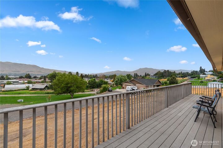 Property Photo:  293  Wilky Way NE  WA 98802 