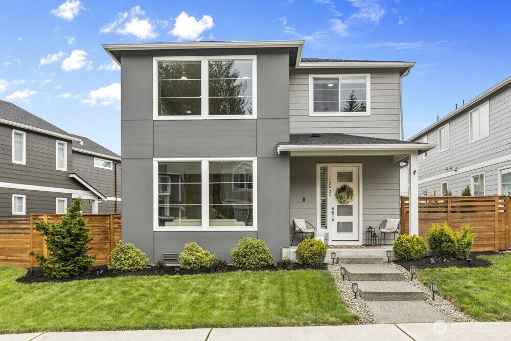 Property Photo: 12925 186th Avenue E WA 98391
