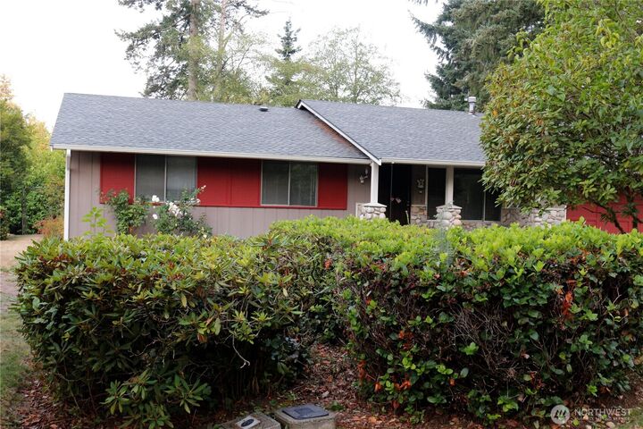 Property Photo:  5184  Granada Place SE  WA 98367 
