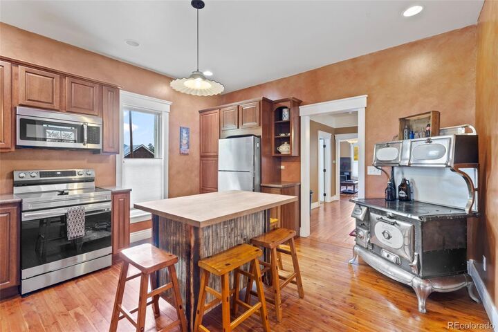 Property Photo:  111 W 7th Street  CO 80461 