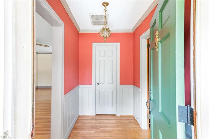 Property Photo:  9 Pendleton St  VA 23606 