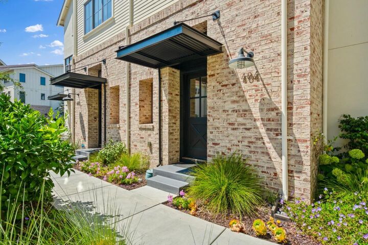 Property Photo:  404 Robin Ridge Way  CA 95008 