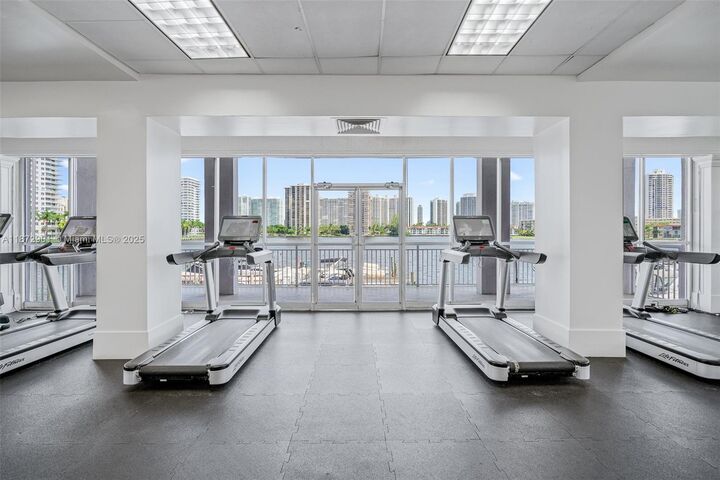 Property Photo:  18071 Biscayne Blvd Ph03 &Amp Ph04  FL 33160 
