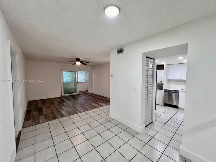 Property Photo: 805 SW 30th St A FL 33315