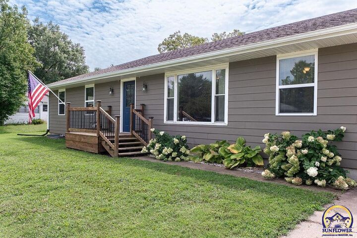 511 W Broadway St  Lebo KS 66856 photo