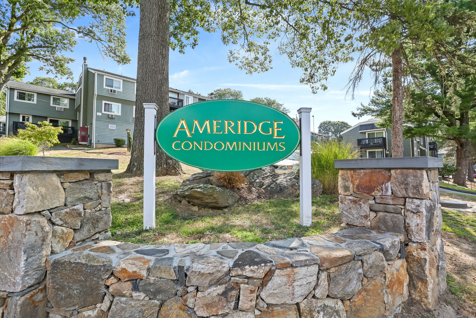 Property Photo:  547 Vincellette Street 547  CT 06606 