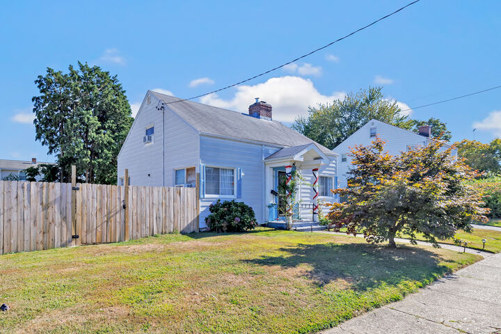 Property Photo:  855 Burnsford Avenue  CT 06606 