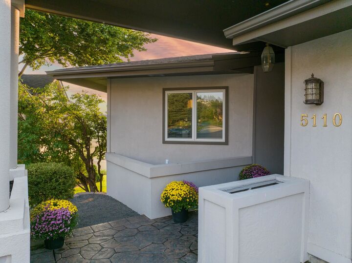 Property Photo:  5110 S Glenngrae Ct  WA 99223 