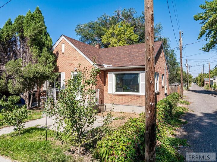 Property Photo: 1126 E Fremont Street ID 83201