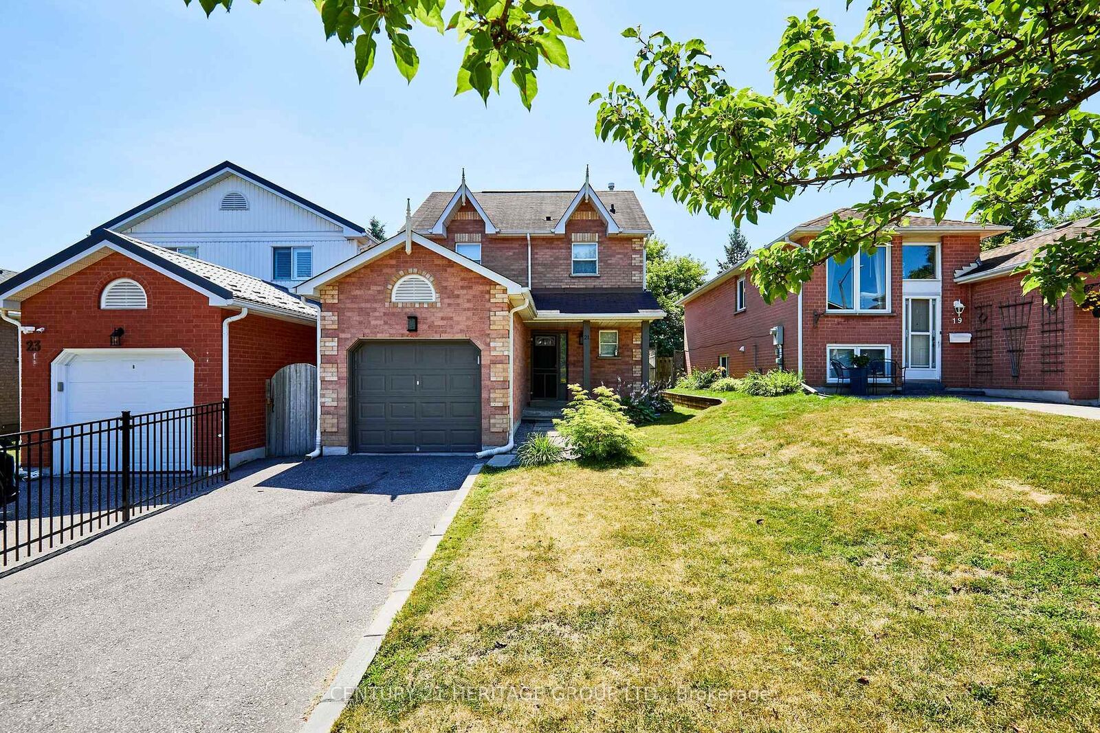 Property Photo:  21 Tucker Road  ON L1C 4M2 