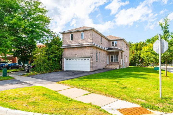 Property Photo: 2476 Linwood Street ON L1X 2N8