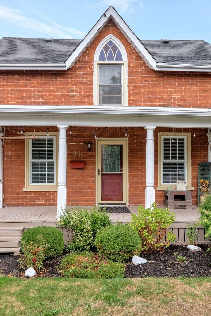 Property Photo: 16 Benjamin Street ON K8P 1P7