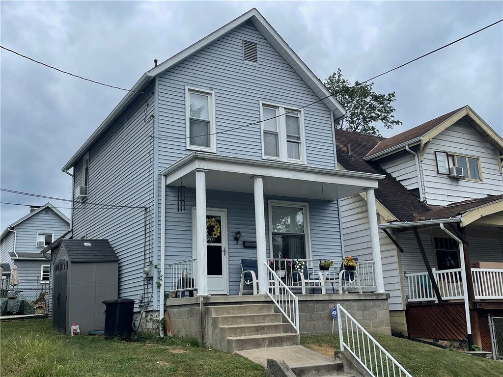 Property Photo: 217 Lookout PA 15022