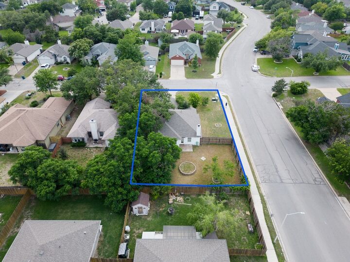 Property Photo:  1000 Moon Glow Drive  TX 78641 
