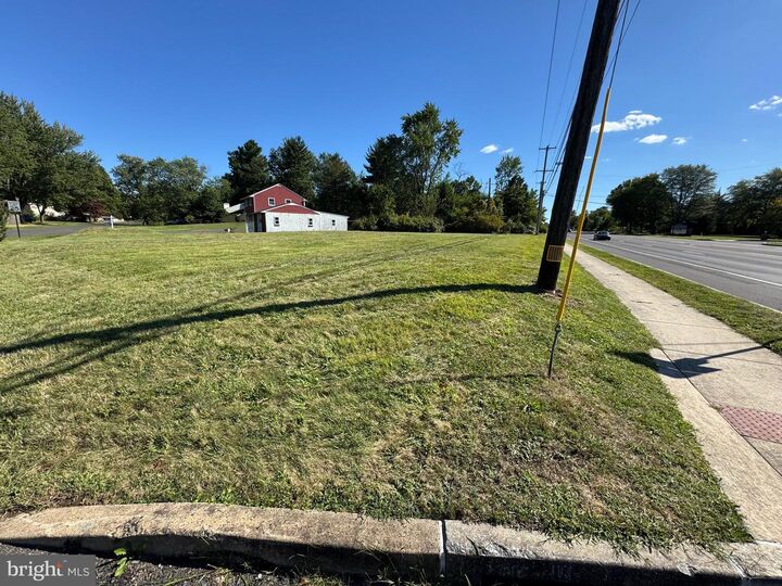 Property Photo:  2127 York Road  PA 18929 