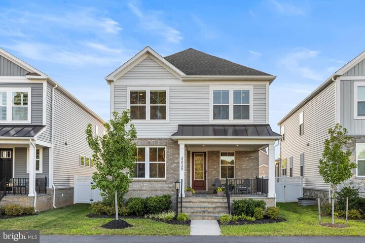 Property Photo:  42048 Creighton Road  VA 20148