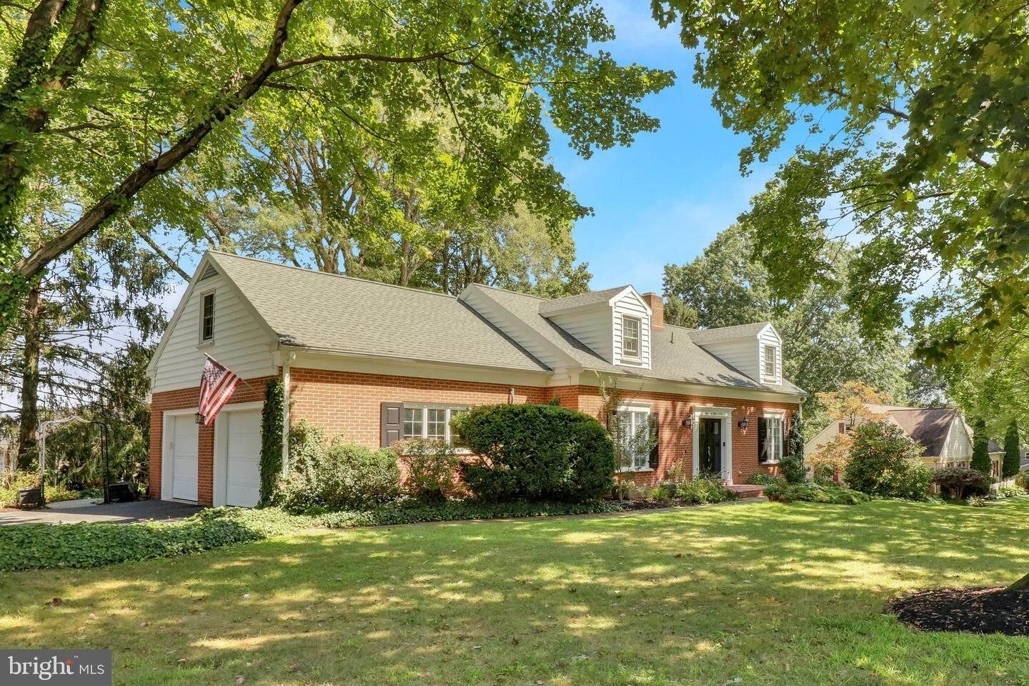 Property Photo:  1705 Wheatland Avenue  PA 17603 