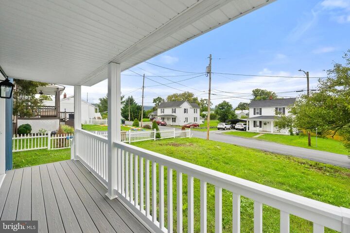 Property Photo:  558 Branch Street  VA 22657 