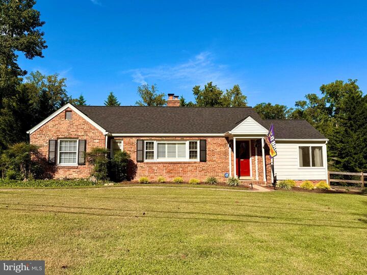 1506 Hollindale Drive  Alexandria VA 22306 photo