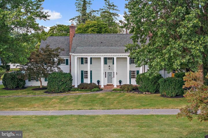 Property Photo: 16110 Drayton Farm Drive MD 20868