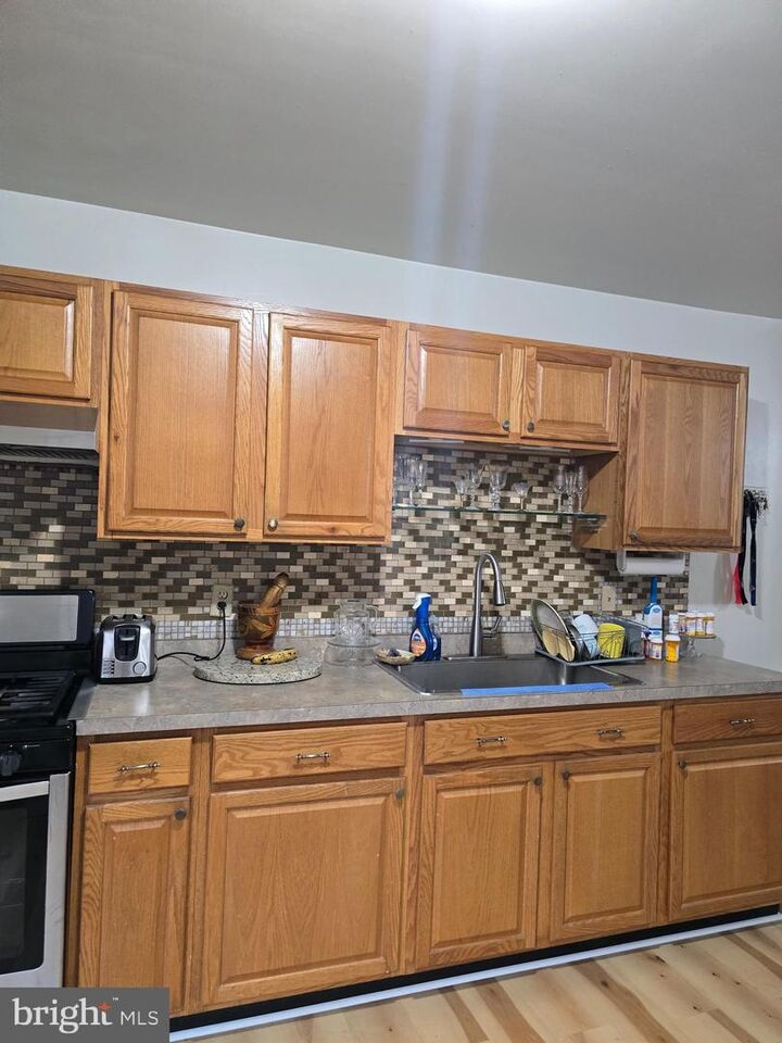Property Photo:  1529 Derry Street  PA 17104