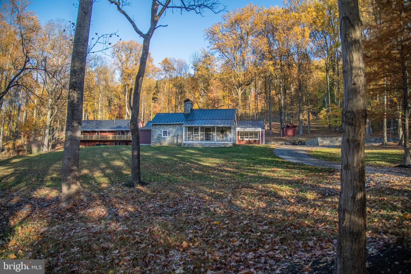 Property Photo:  36697 Heskett Lane  VA 20132