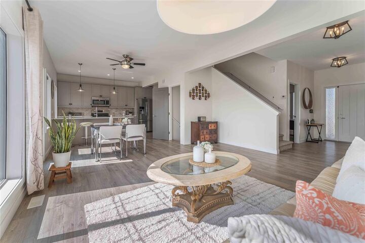 Property Photo: 139 Philip Lee Drive MB R3W 0J1