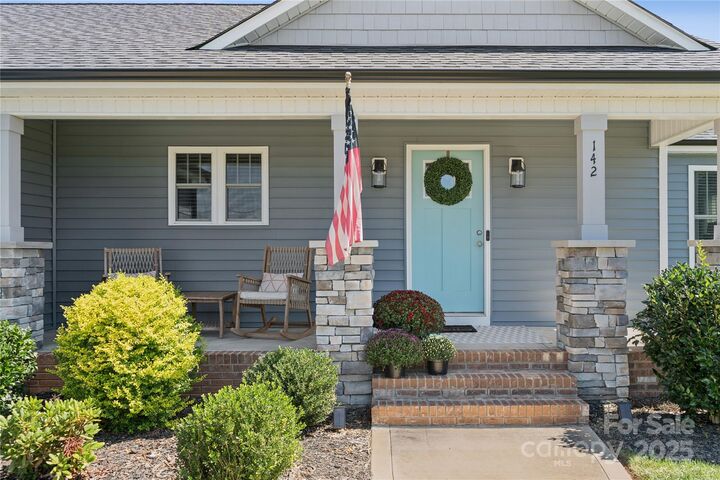 Property Photo:  142 Alf Hoover Road  NC 28092 