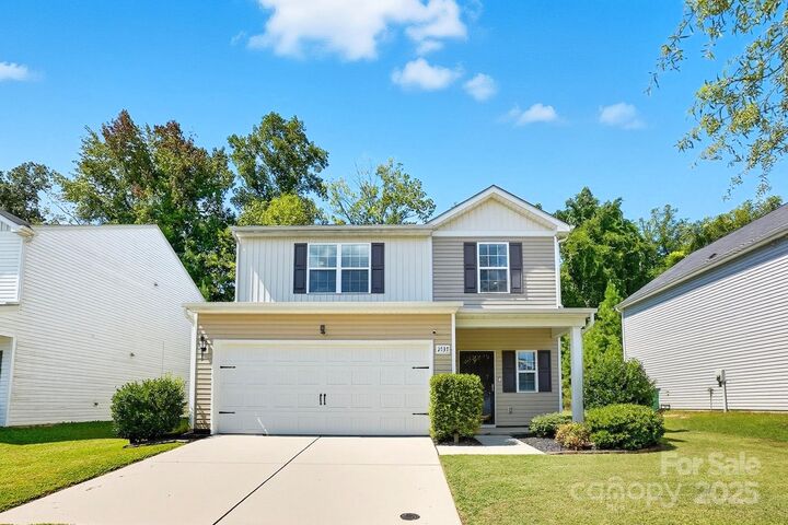 Property Photo: 2737 Yurman Road NC 28214