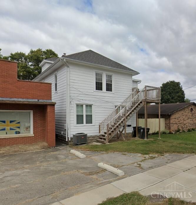 Property Photo: 909 W Main Street OH 45177