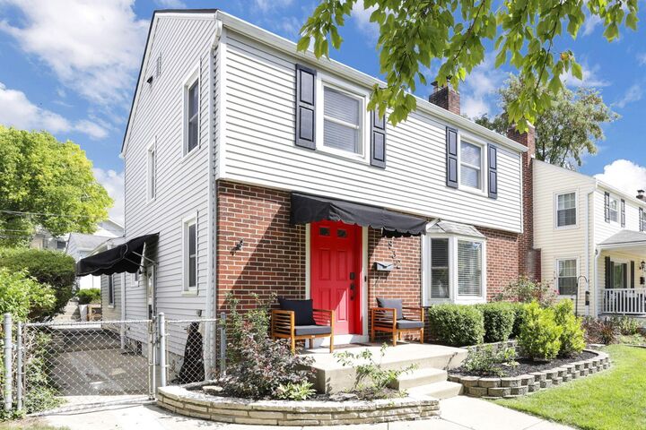 Property Photo: 932 McClain Road OH 43212