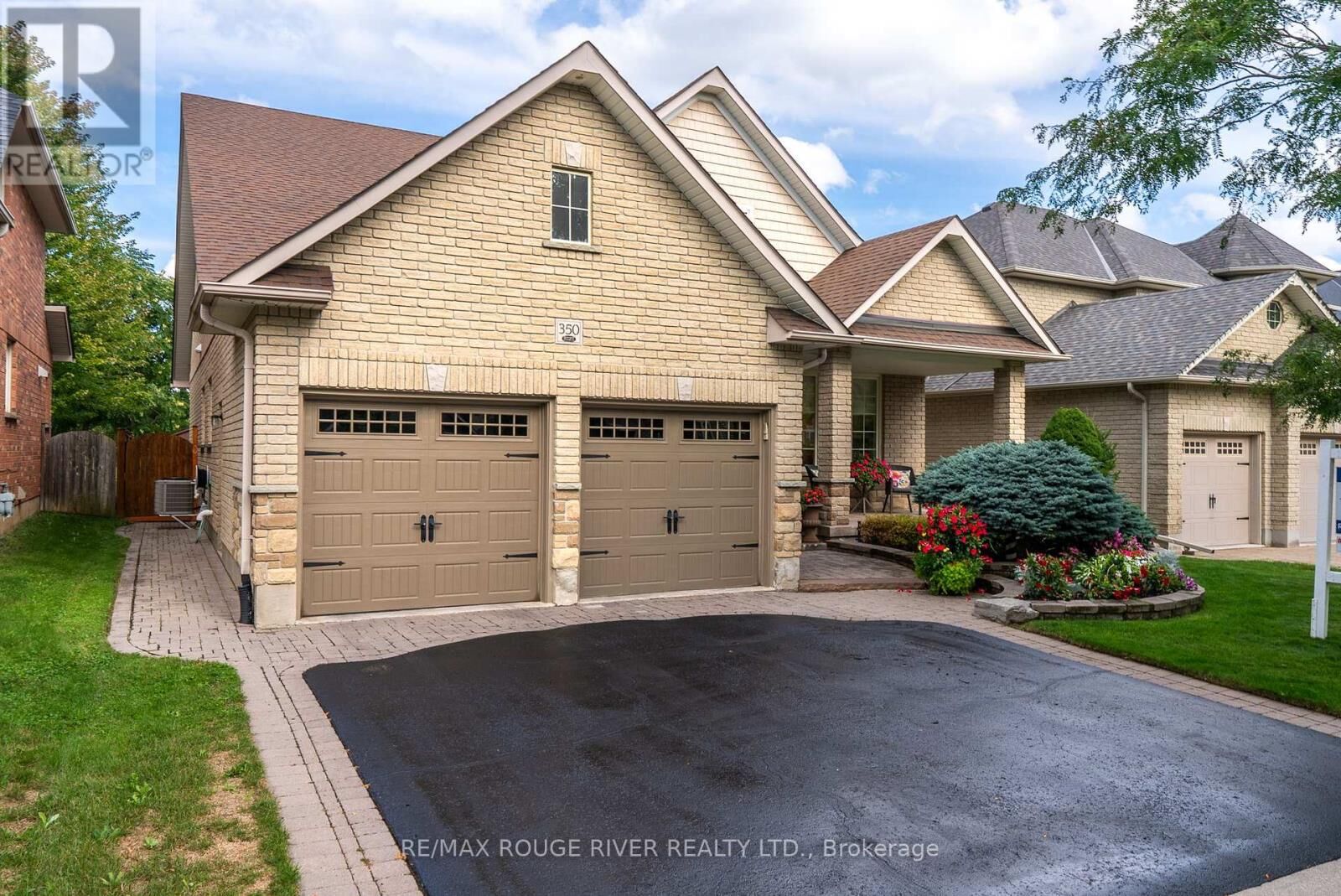 Property Photo:  350 Raike Drive  ON L1L 0B1 