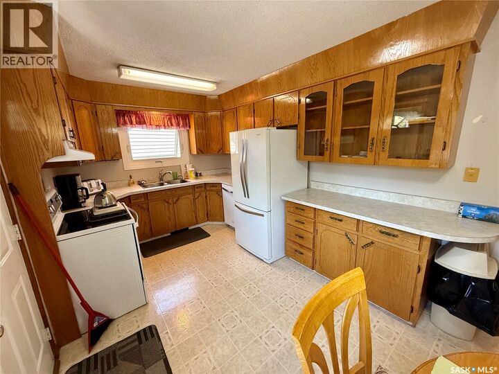 Property Photo: 110 Rothwell Crescent SK S4N 1R6