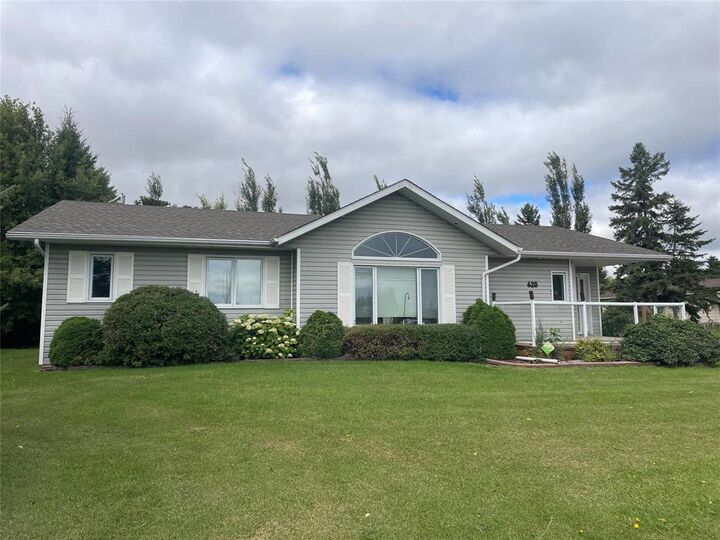 Property Photo: 620 Main Street MB R0J 1Z0