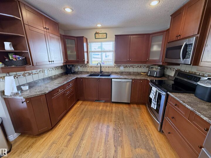 Property Photo: 123 Westbourne Road AB T7X 1S3