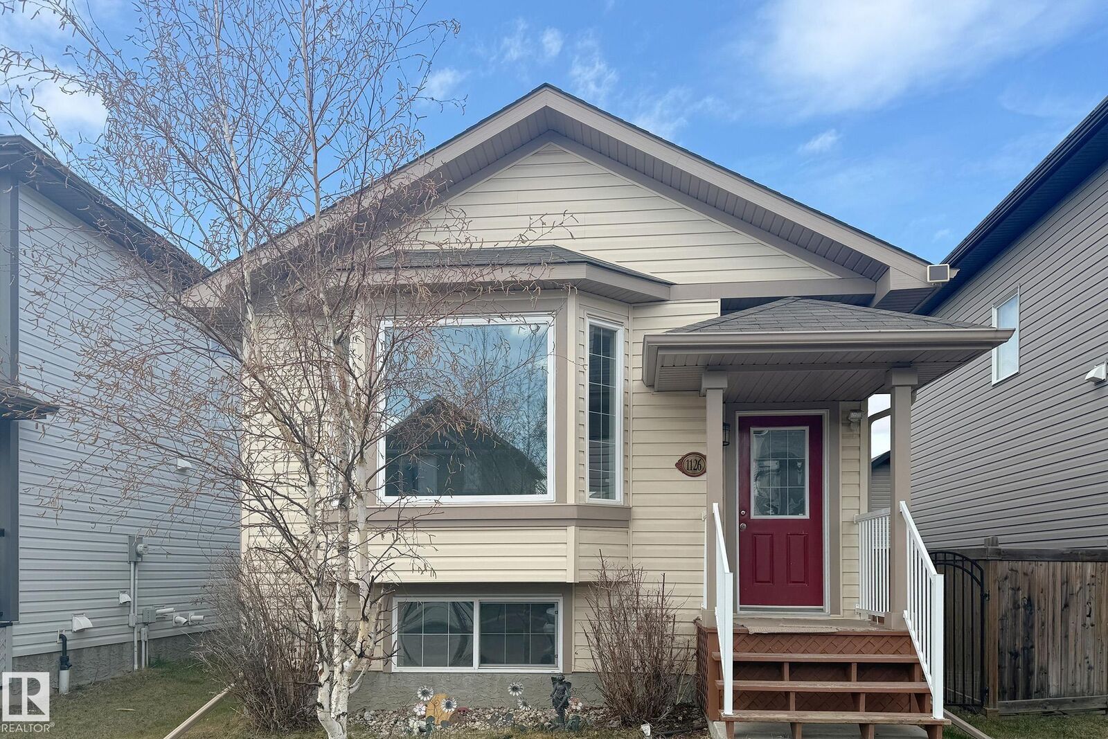 Property Photo: 1126 36A Avenue NW AB T6T 0G1