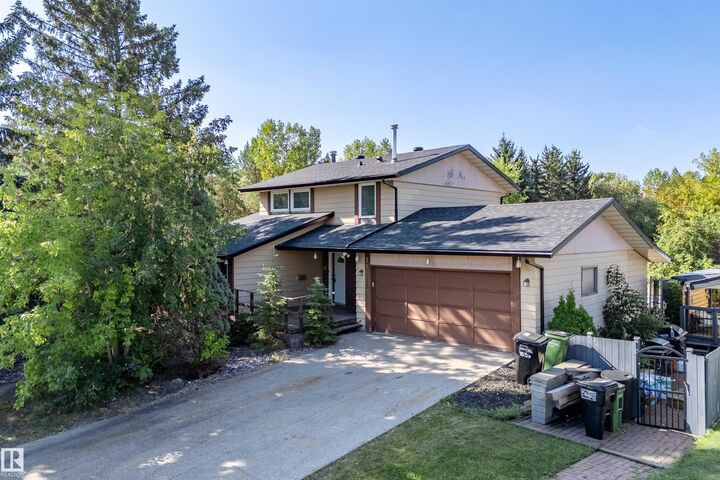 11623 32A Avenue NW  Edmonton AB T6J 3G6 photo
