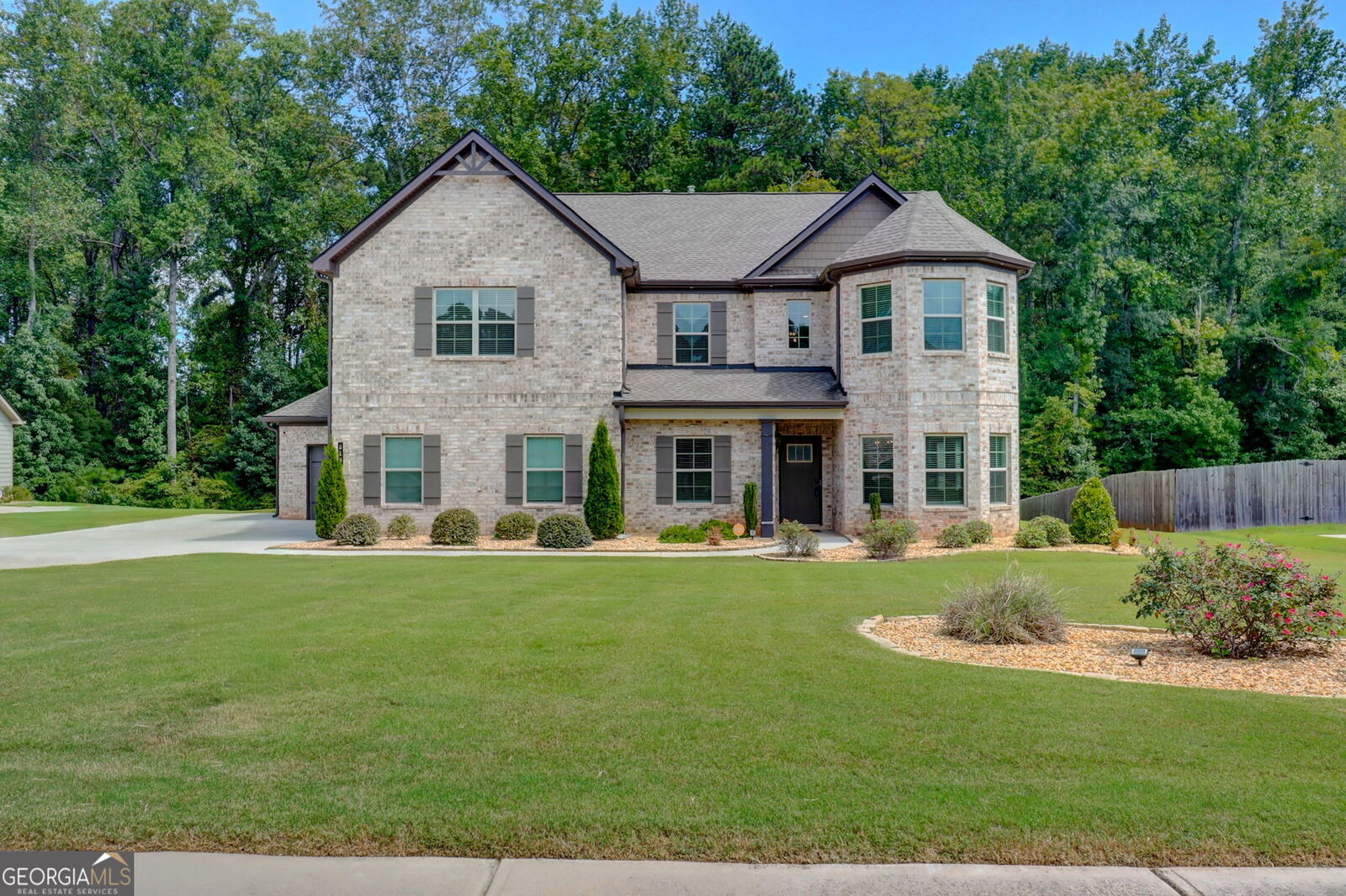 Property Photo: 810 Relic Ridge GA 30228