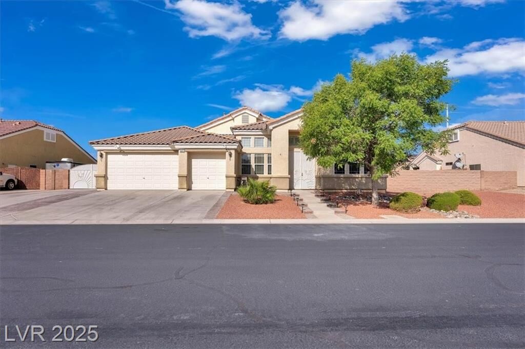 Property Photo:  10411 Ericas Eden Street  NV 89131 