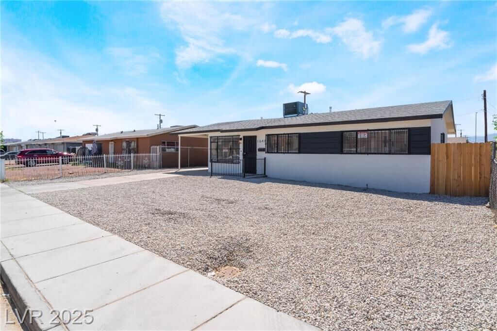 Property Photo: 1648 J Street NV 89106