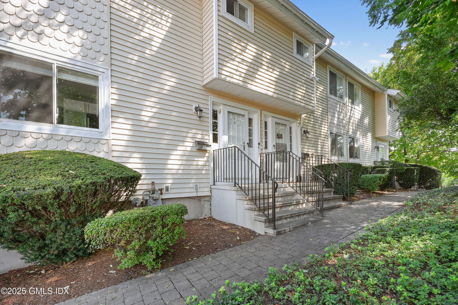 Property Photo:  75 Cos Cob Avenue 14  CT 06807 