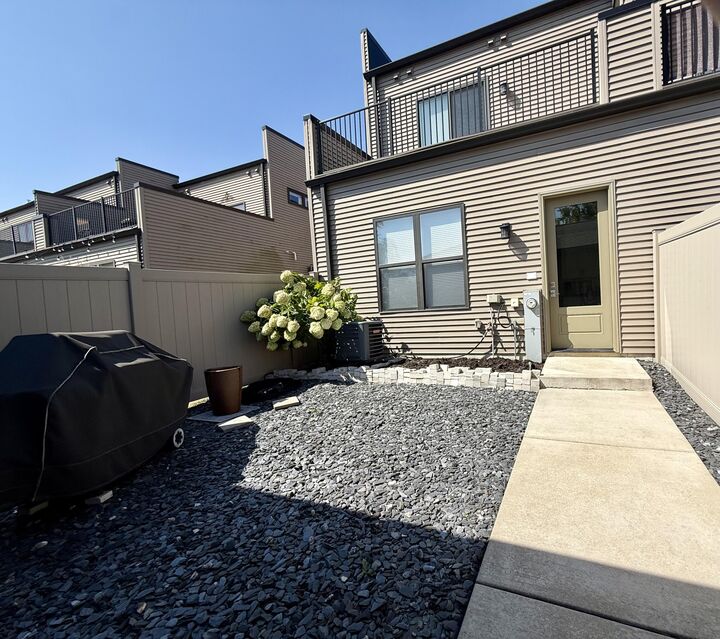 Property Photo:  380 N Indiana Avenue  IN 46307 
