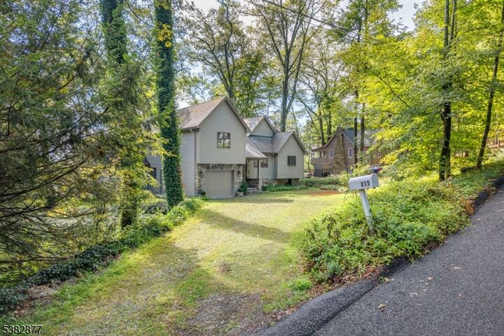 Property Photo:  215 Aniwa Rd  NJ 07422 