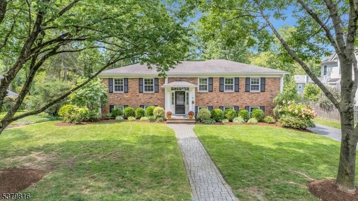 180 Woodland Ave  Summit City NJ 07901 photo