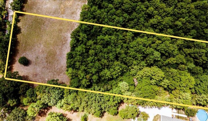 Property Photo:  19 Whispering Pines Road  TX 77358 