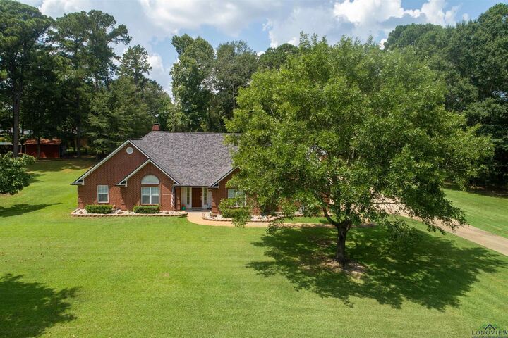 Property Photo:  511 Trailridge Cir  TX 75650 